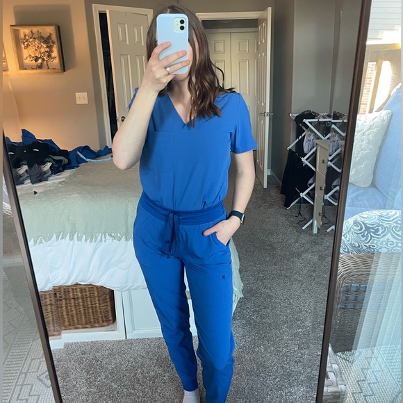 Scrubjoy royal blue scrub set (1 scrub pant, 2 shirts) - Picture 1 of 8